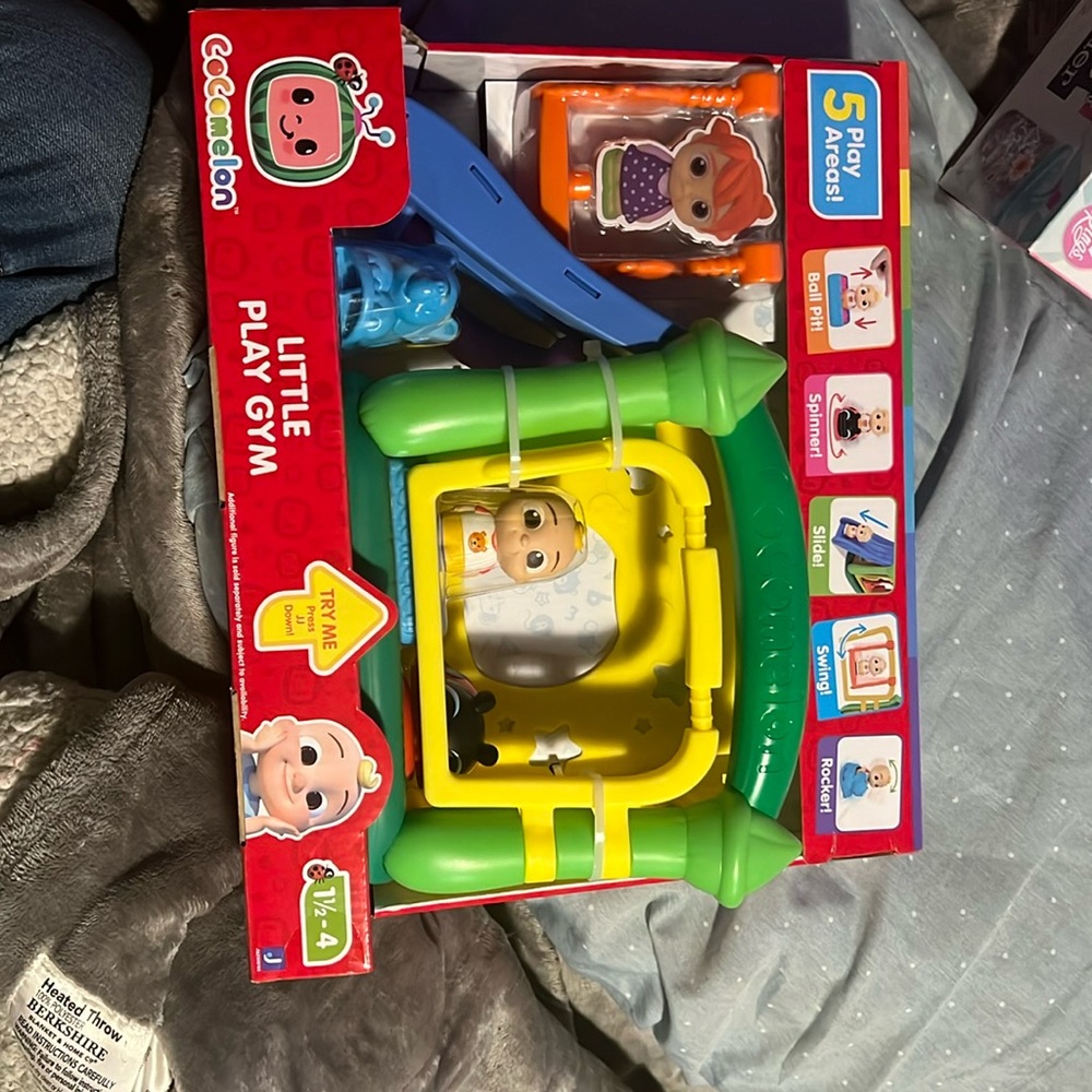 NIB Cocomelon Little Play gym with 5 play areas for ages 1.5 years and up